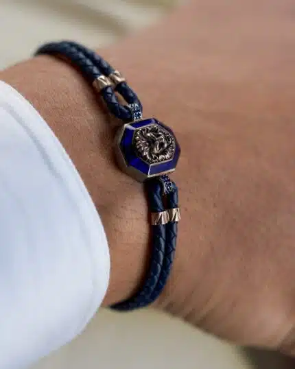 Lacivert Deri Aslan Figürlü Erkek Bileklik 15 Still 2025 10 27 125733 1.45.1