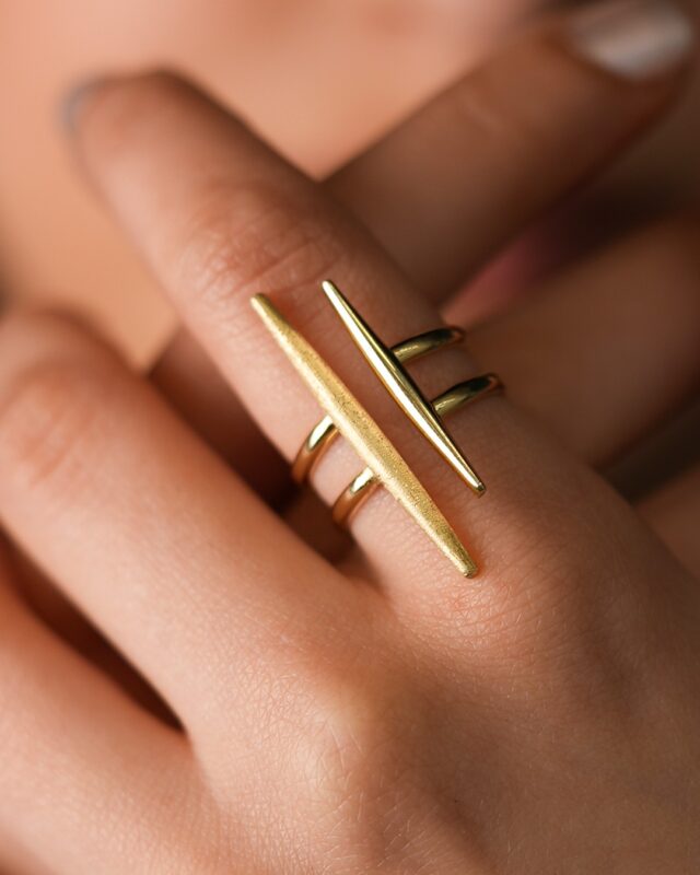 Çift Sütunlu Modern Tasarım Yüzük