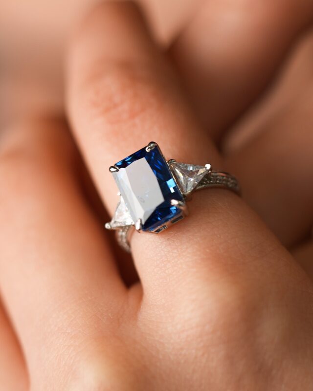 Safir Mavisi İhtişam Yüzüğü