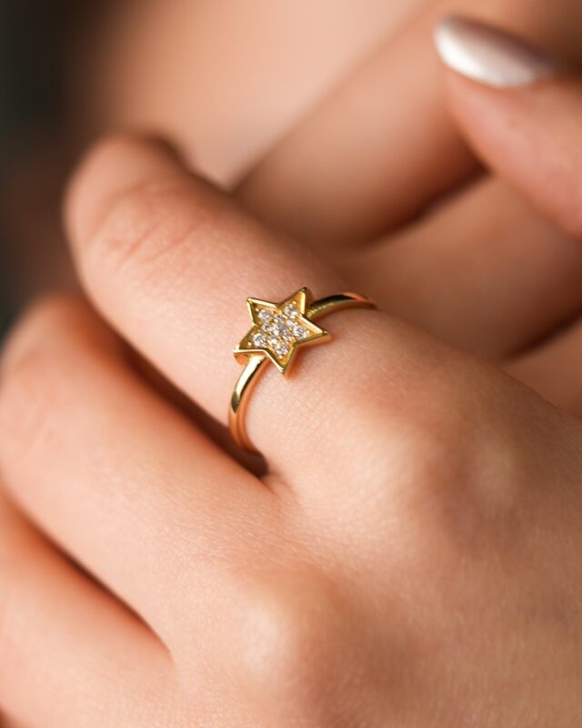 Yıldız Işıltılı Altın Yüzük